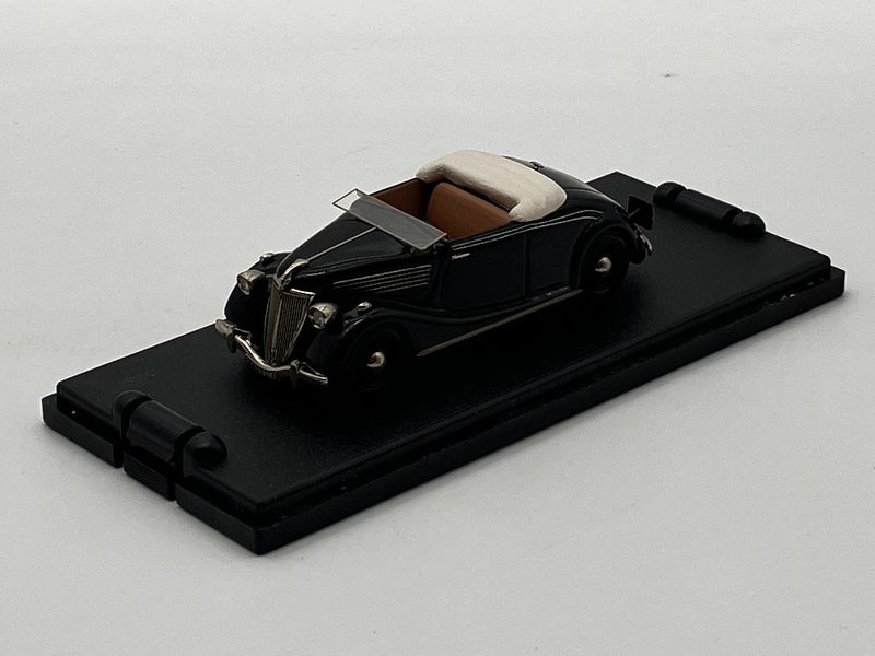 MACO087B - RENAULT PRIMAQUATRE ACL2 CABRIOLET 1937 MACO087B - RENAULT PRIMAQUATRE ACL2 CABRIOLET 1937