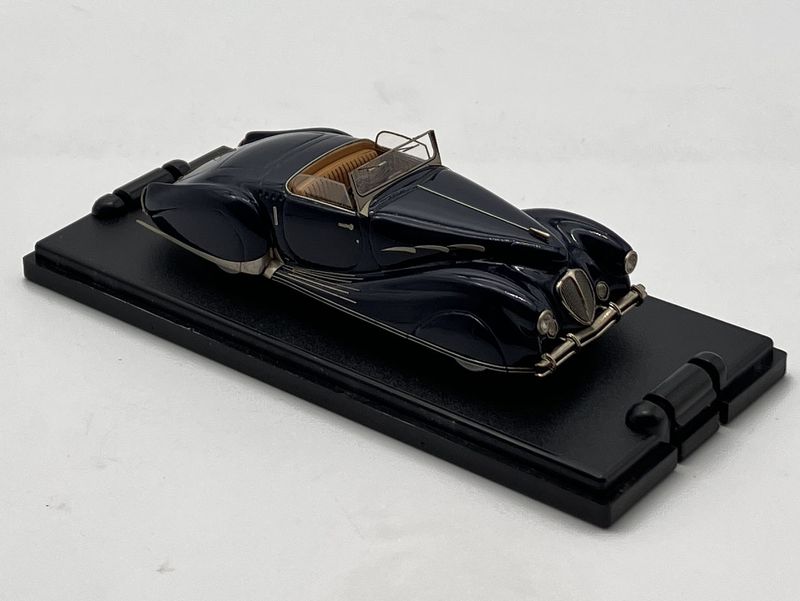 MACO83A - DELAHAYE 135 cabriolet Narval Figoni de Rita Hayworth 1947 dark blue MACO83A - DELAHAYE 135 cabriolet Narval Figoni de Rita Hayworth 1947 dark blue