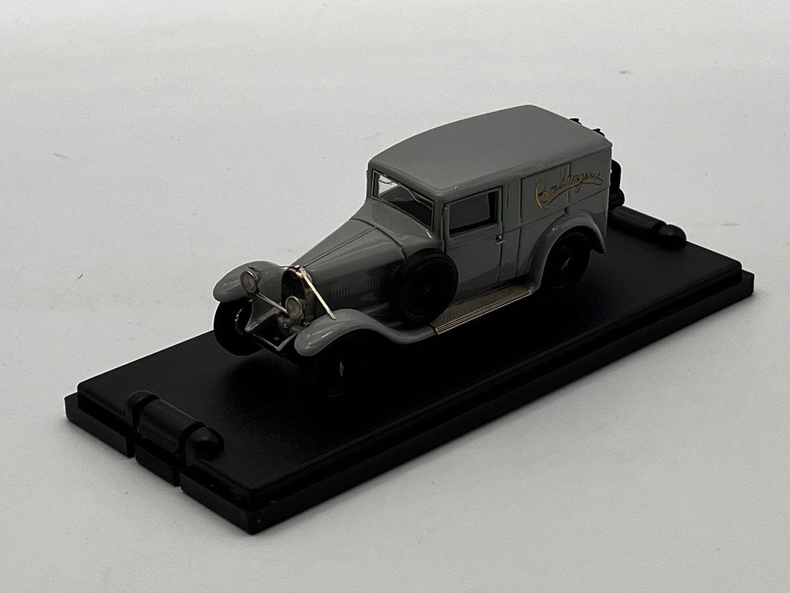 MACO86 - BUGATTI 44 fourgonnette gasogeno Boulangerie 1940 gris MACO86 - BUGATTI 44 fourgonnette gasogeno Boulangerie 1940 gris