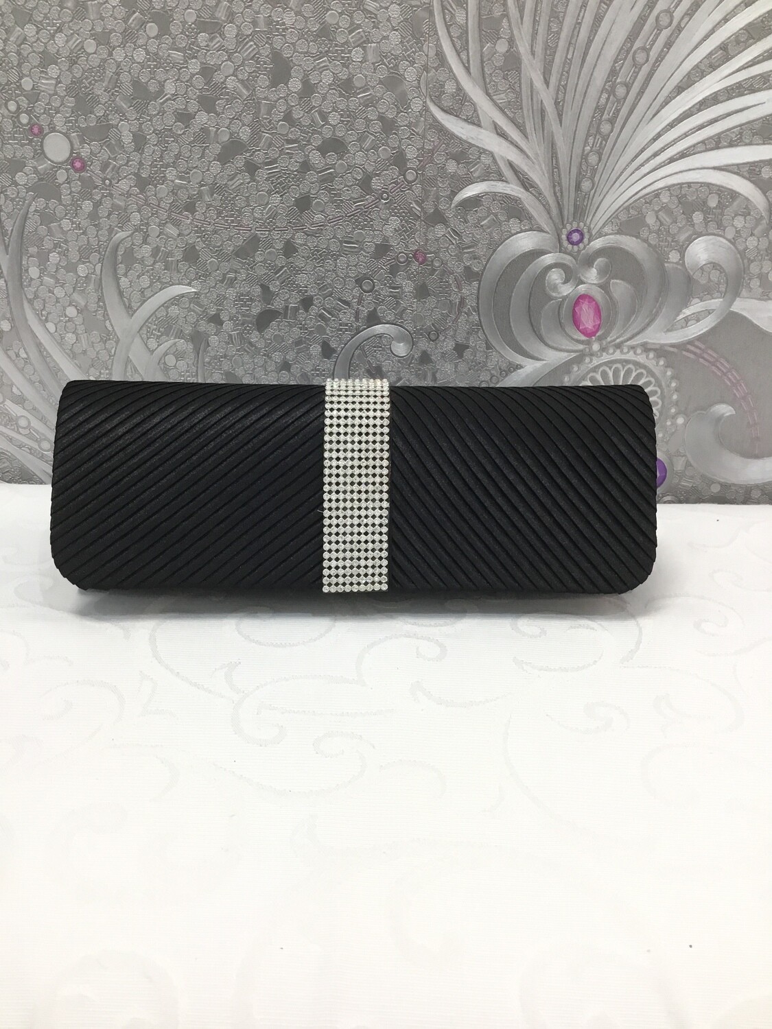 Damenhandtasche in Schwarz Damenhandtasche in Schwarz