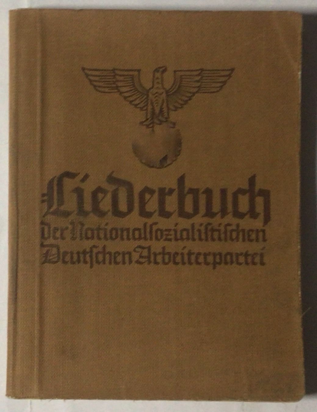 Liederbuch der Nationalsozialistischen Deutschen Arbeiterpartei  - Ganzleinenausgabe  (33. Auflage) aus dem Jahr 1937