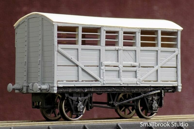 4mm 00 LBSCR 6/10 ton Cattle Wagon S.R. Dia. 1527 (8) Body Kit + Chassis