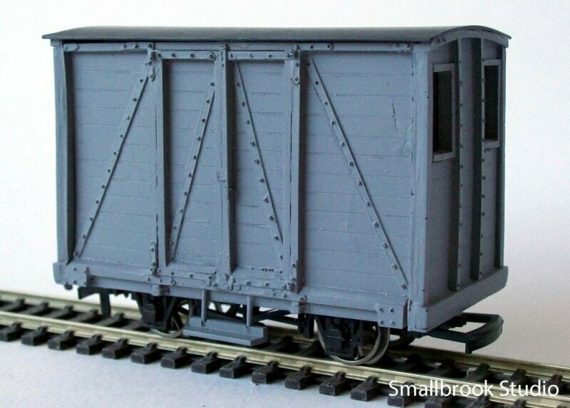 7mm NG Tools Van with Windows Body Kit + Chassis