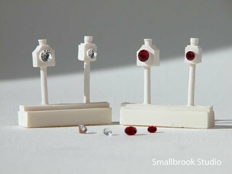 7mm NG Locomotive Lamps x 4