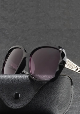 Glamour Sunglasses in Dark Crystal