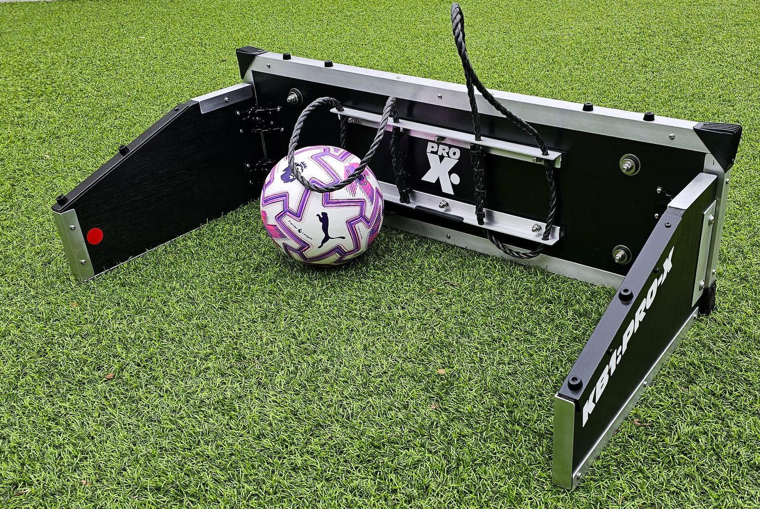 KB1:PRO-X Professional Football Rebounder KB1:PRO-X Professional Football Rebounder