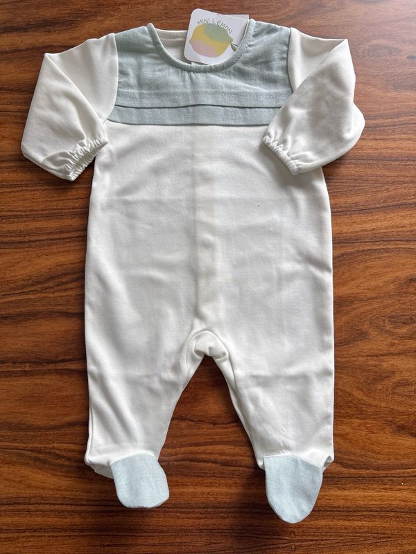 Babygrow detalhes verde