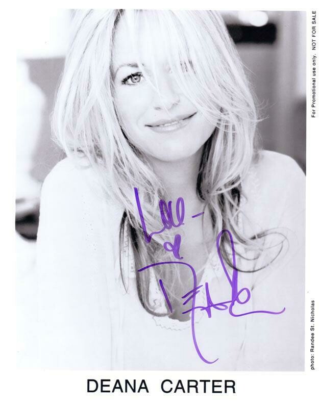 Autographed B&W Photo (Vintage) Autographed B&W Photo (Vintage)