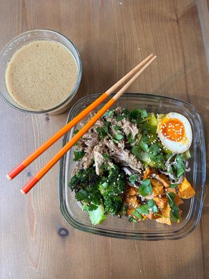 Ramen de Soba, pulled pork à la japonaise, bouillon tonkotsu