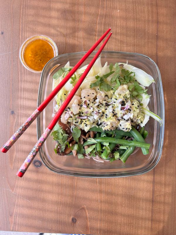 Salade de Soba tartare de dos de lieu