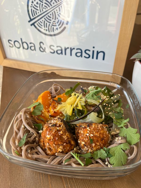 Soba et Tofu rosso aux shiitakés, bouillon végétal