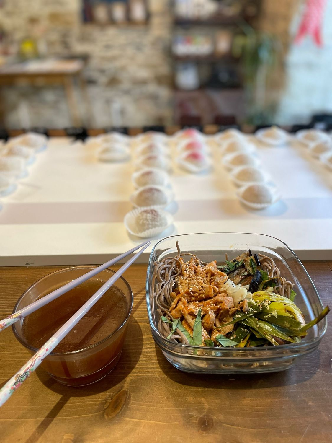 Soba en ramen, éffiloché de poulet au miso et curry japonais