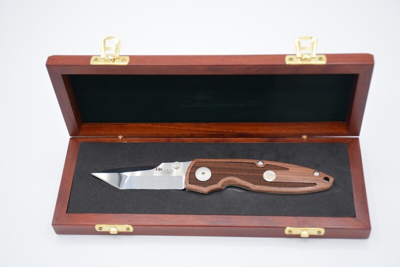 HECKLER &amp; KOCH HK/BOKER 1 OF 1000 COLLECTORS KNIFE IN WOOD PRESENTATION CASE