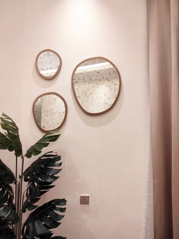 Random Collection  Mirror