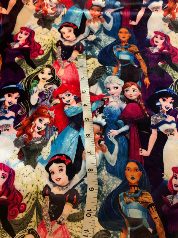 Minky Princesses Gothiques 