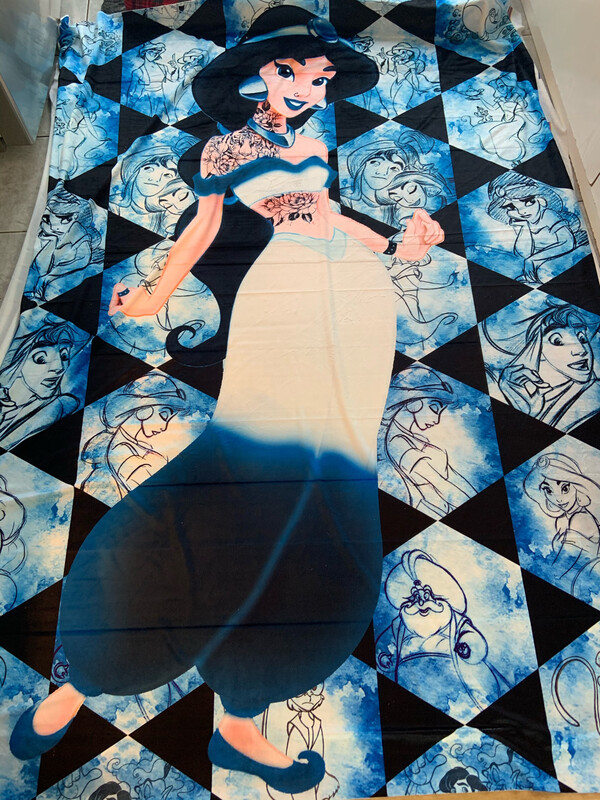 Minky Jasmine princesse gothique 