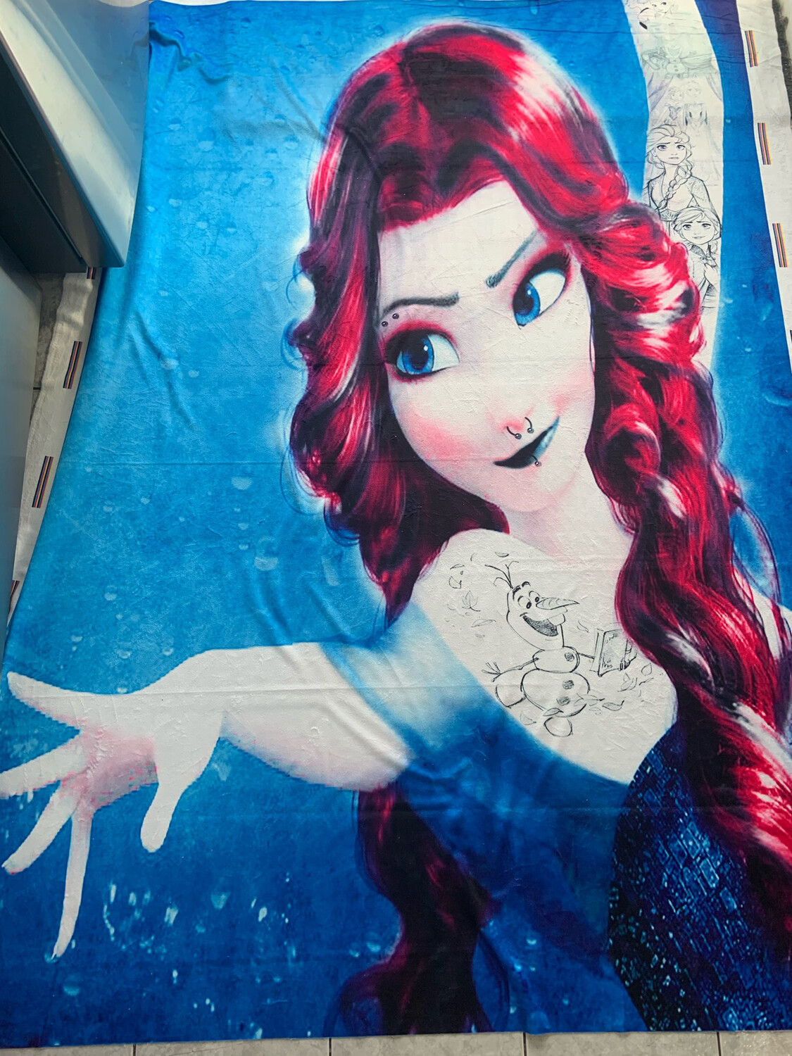 Minky reine des neiges Helsa Gothique