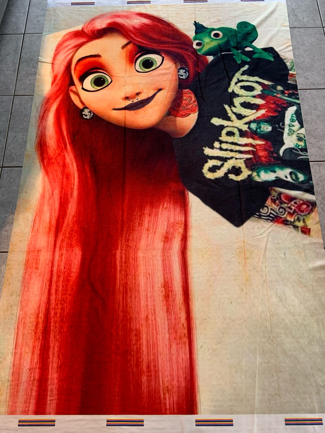 Minky Raiponce princesse gothique 