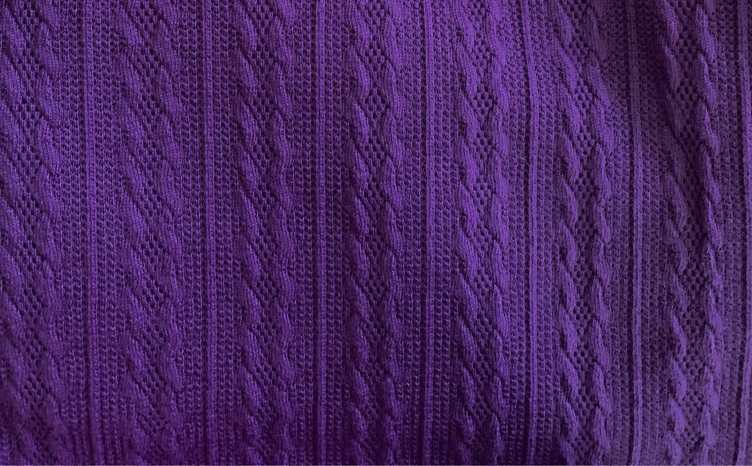 Lainage en polyester de luxe mauve
