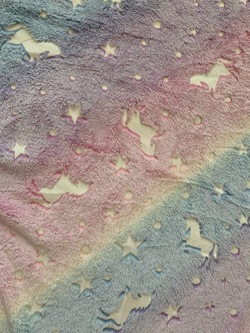 Tissu phosphorescent Licorne arc-en-ciel