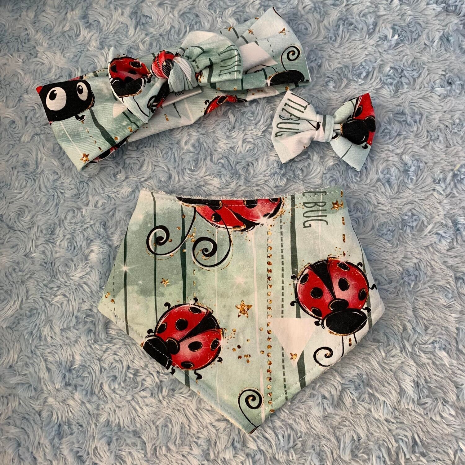 Trio bavoir, bandeau &amp; boucle coccinelle