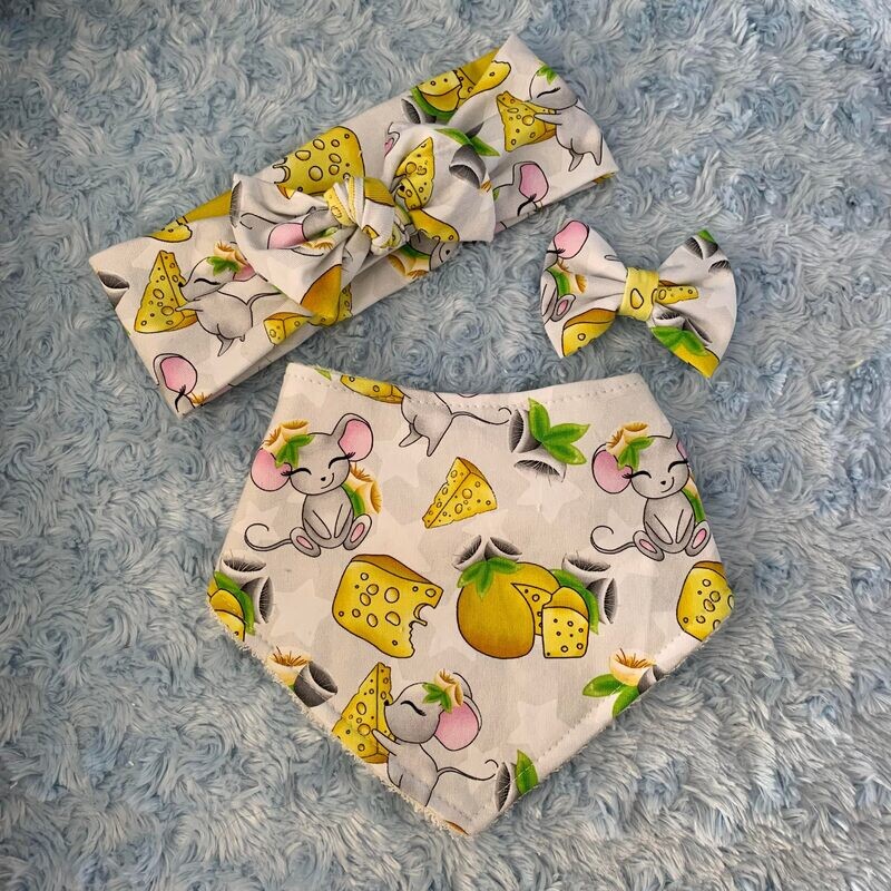 Trio bavoir, bandeau &amp; boucle souris