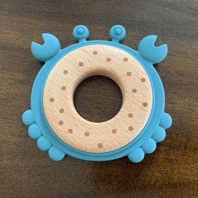 jouet de dentition crabe, couleur: bleu-gris