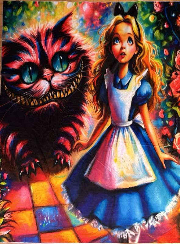 Minky Alice aux pays des merveilles