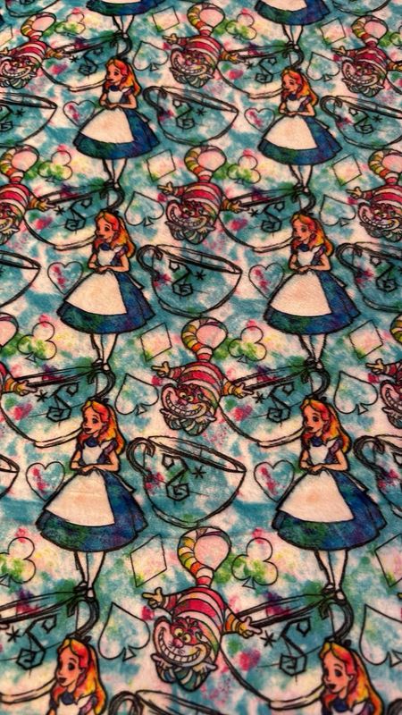 Minky Alice Aux Pays Des Merveilles