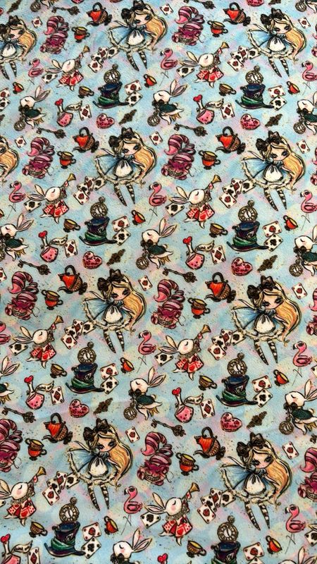 Minky Alice aux pays des merveilles