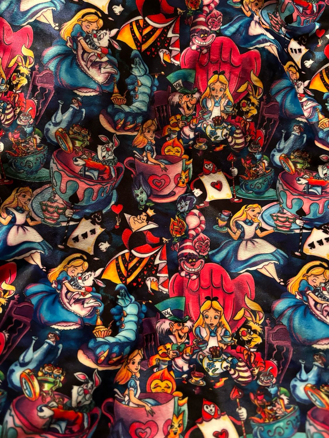 Minky Alice Aux Pays Des Merveilles