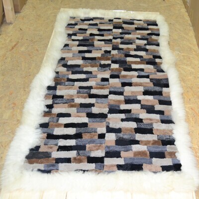 Lammfell-Teppich, Patchwork-Qualität, ca. 180x95 cm, weiß/grau/braun/schwarz Nr. 4