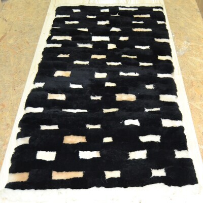 Lammfell-Teppich, Patchwork-Qualität, ca. 170x80 cm, schwarz/weiß/gelb Nr. 3