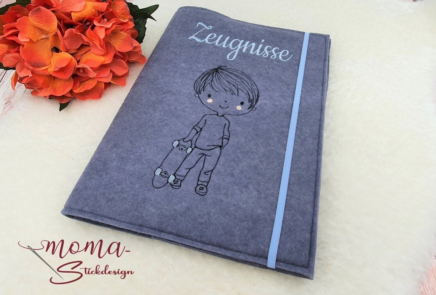 Zeugnismappe - Junge mit Skateboard