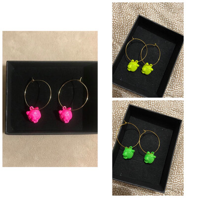 orecchino tigre fluo