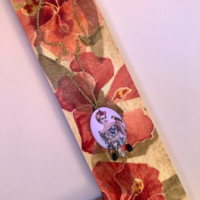 Collana Frida kahlo dorata