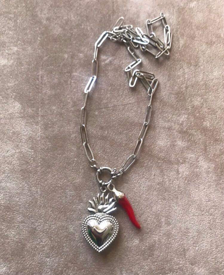 collana cuore sacro e cornetto