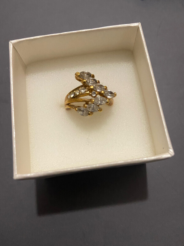 Anello Dama