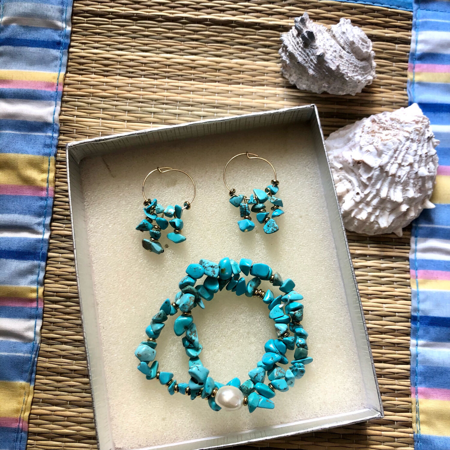 Set bracciali e orecchini in Aulite