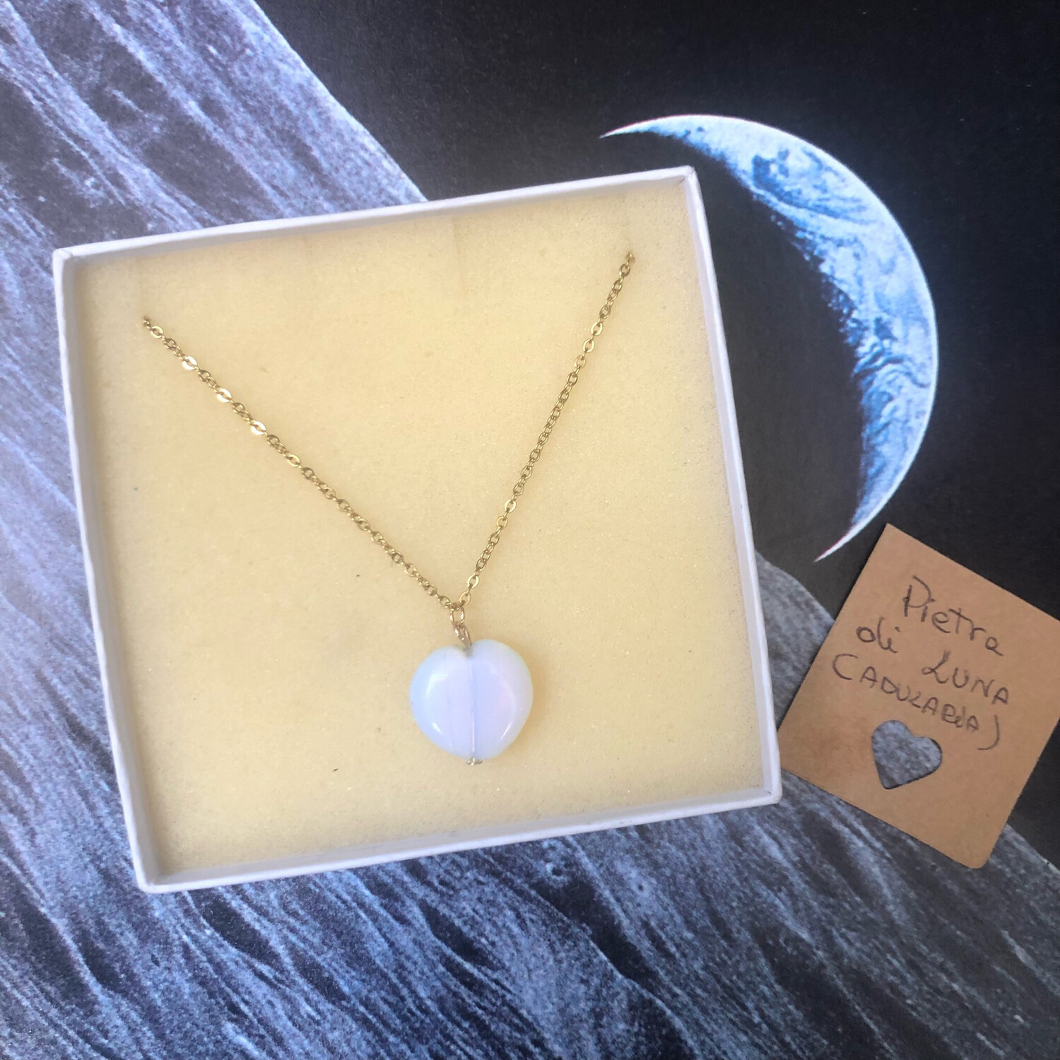 Collana cuore 💙pietra di Luna