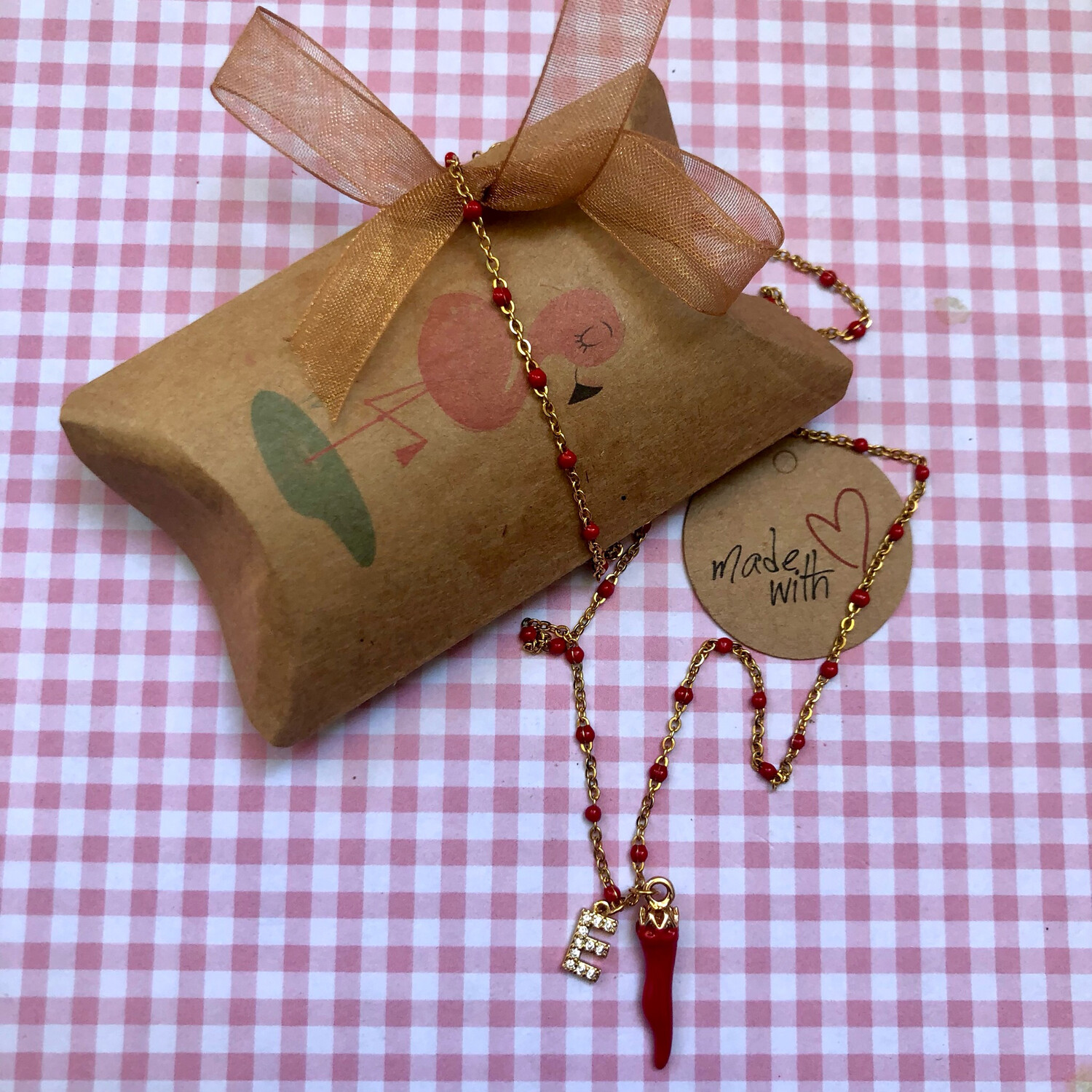 Collana Alphabet &amp;horn red