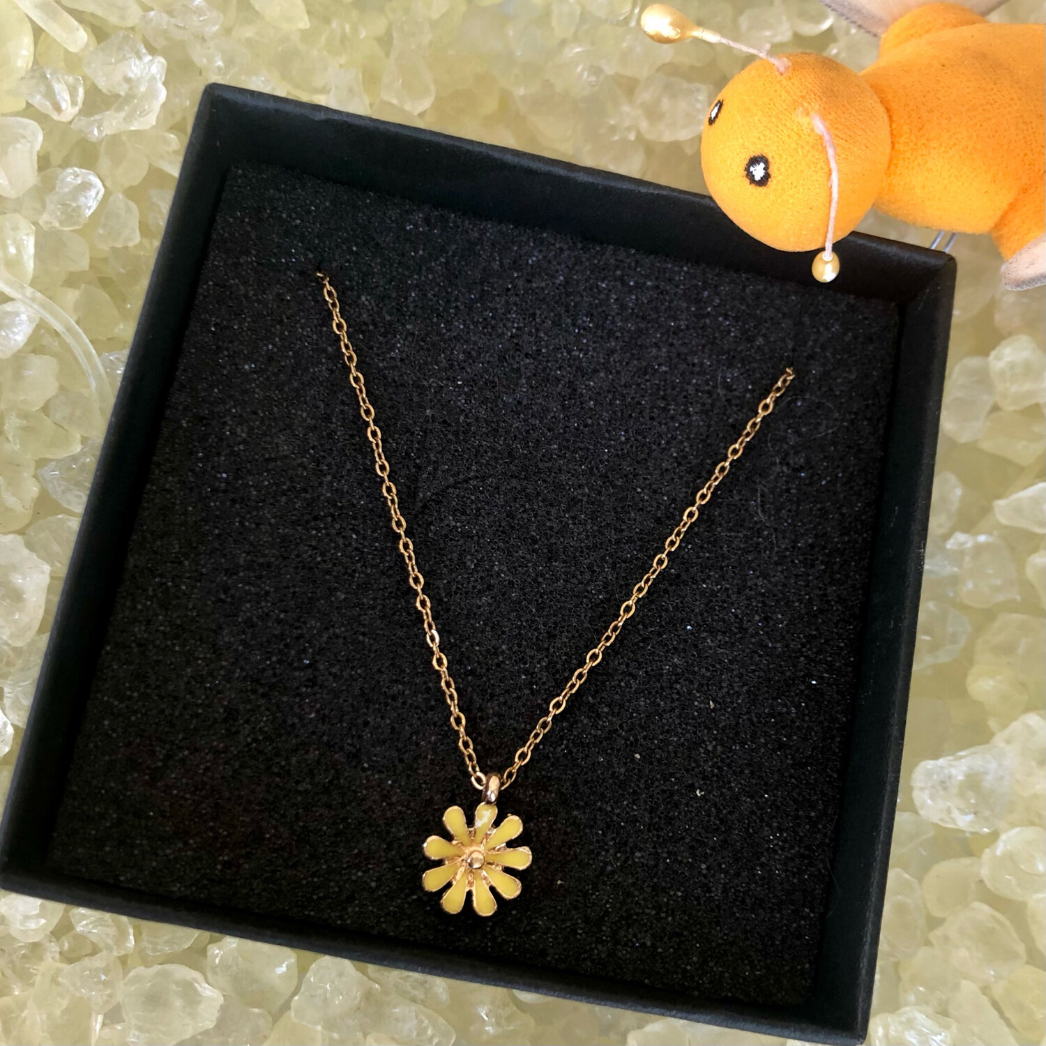 Collana margherita gialla