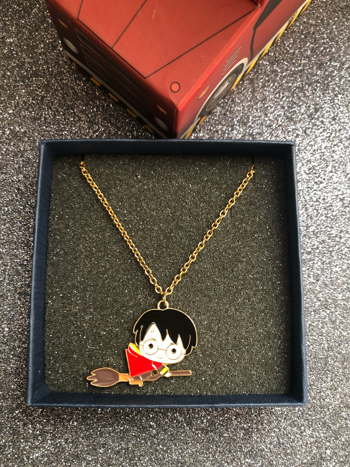 Collana Harry Potter sulla scopa