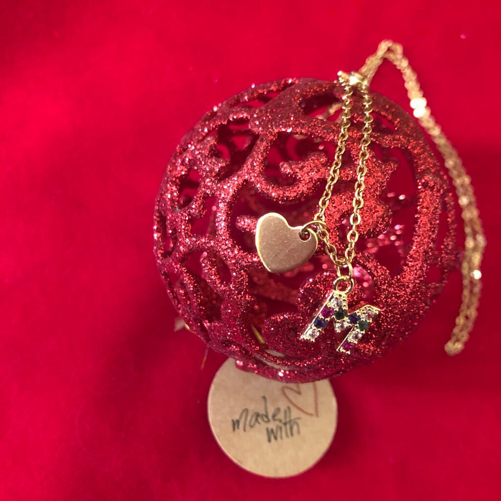 Collana iniziale strass colorati e cuore