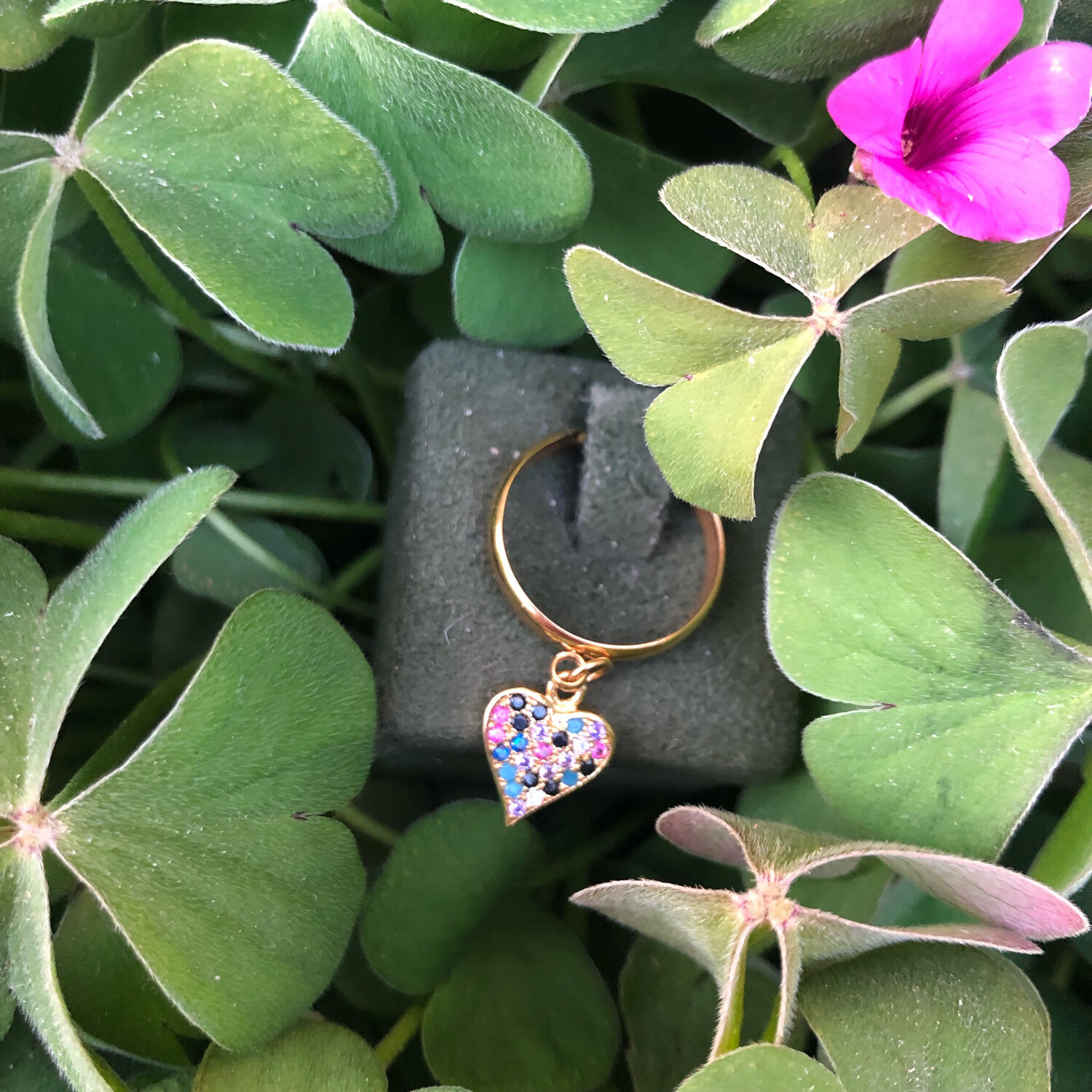 Anello cuore strass multicolor