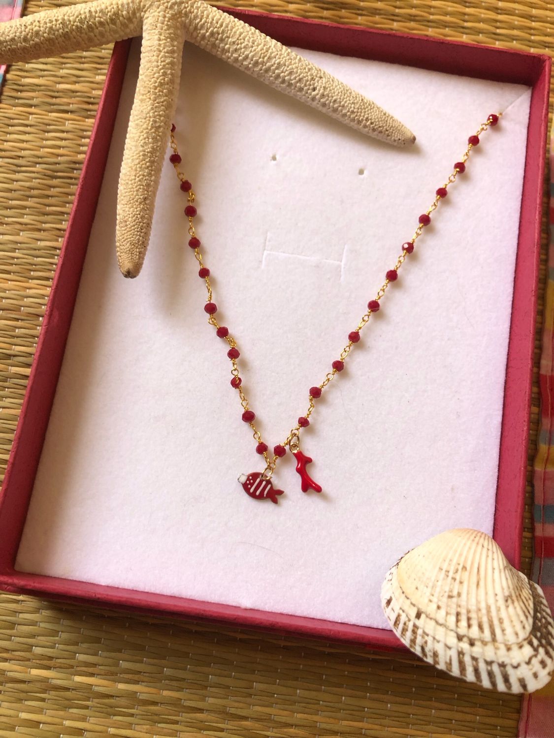 Collana fish and coral red