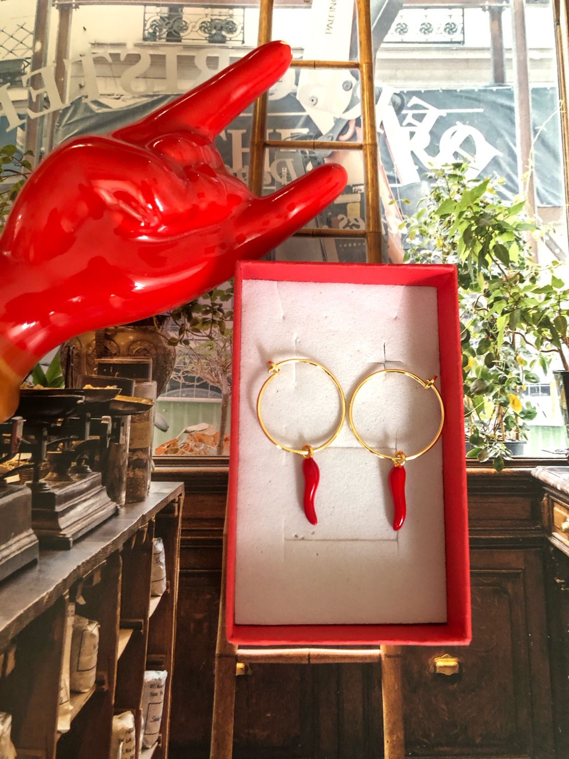 Orecchini cornetto rosso in argento 925