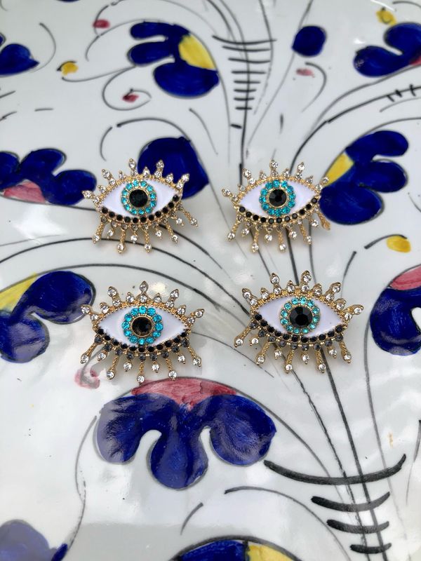 Orecchini eyes