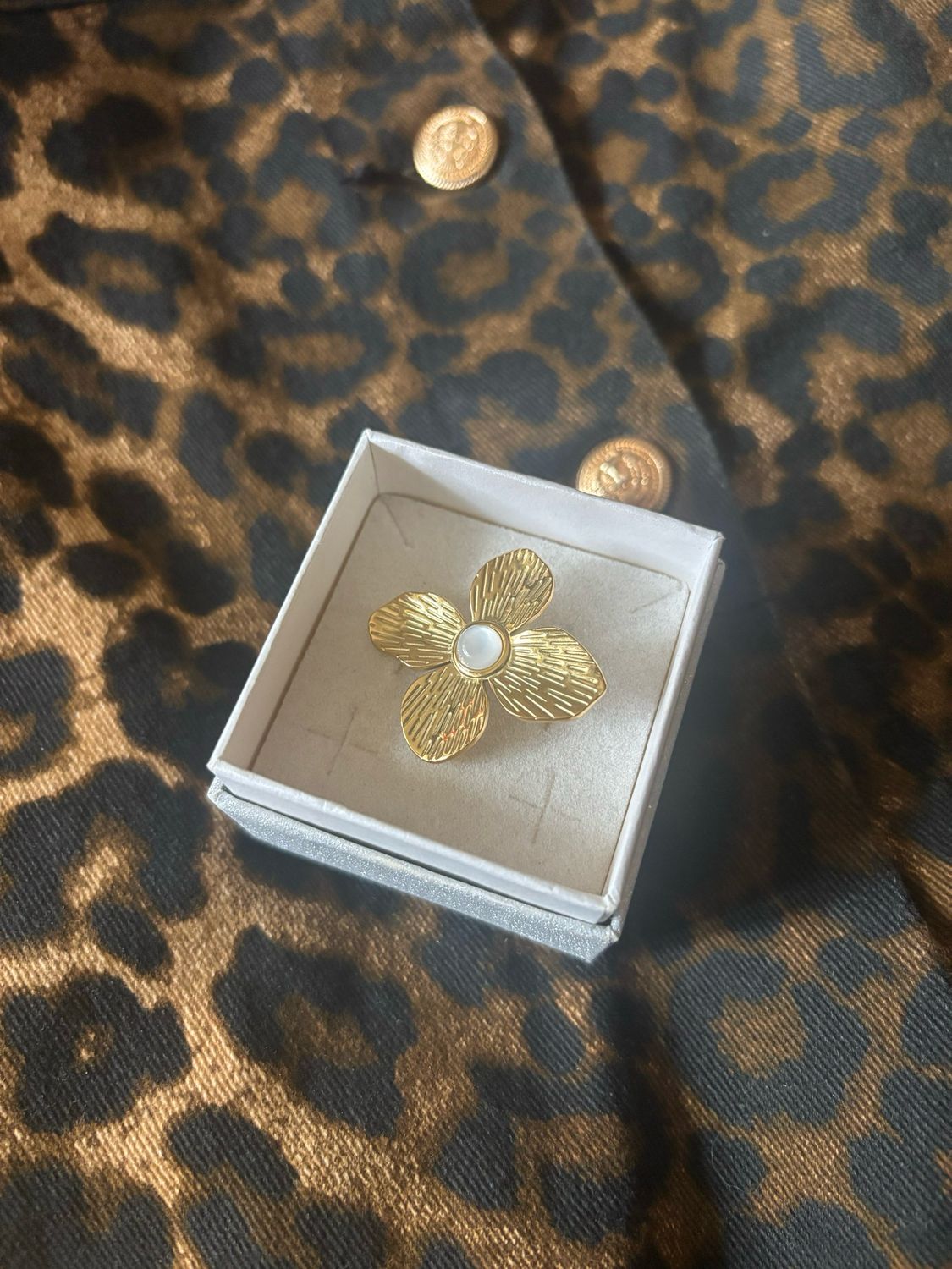 Anello petali