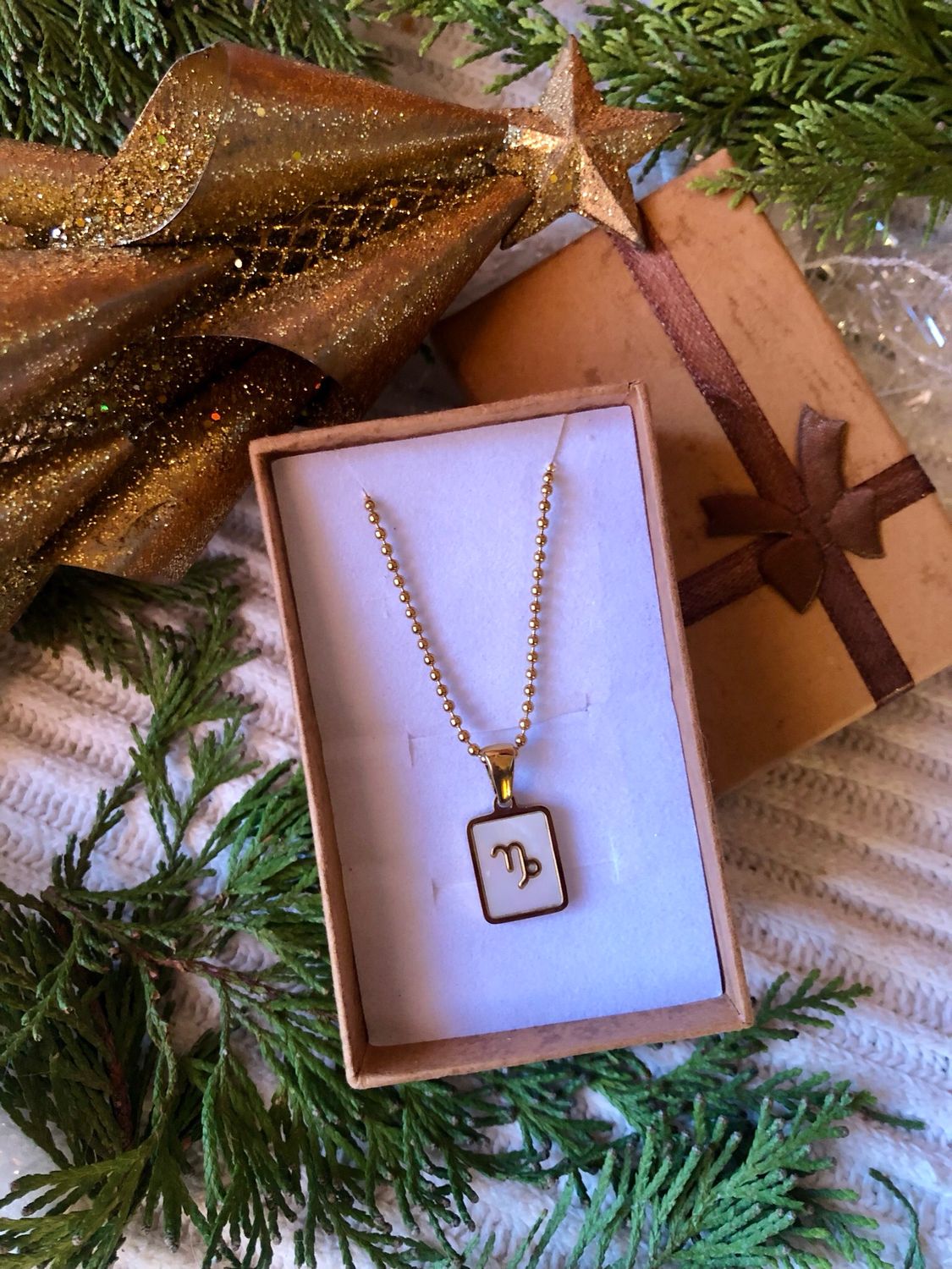 Collana Astrological Sing